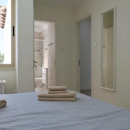 Freminore Apts. Apartment *