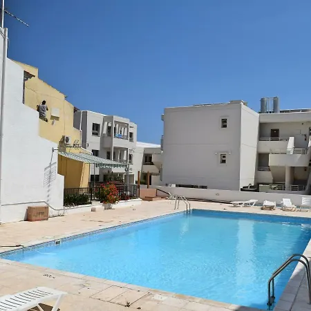 Freminore Apts. Apartment